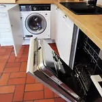 Atelierhaus Auf Der Insel Werder Mit Garten, W-lan Und Netflix 別荘 Gallin