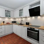 Atelierhaus Auf Der Insel Werder Mit Garten, W-lan Und Netflix 別荘 Gallin