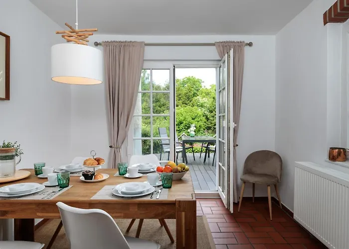 Atelierhaus Auf Der Insel Werder Mit Garten, W-lan Und Netflix Semesterbostad Gallin