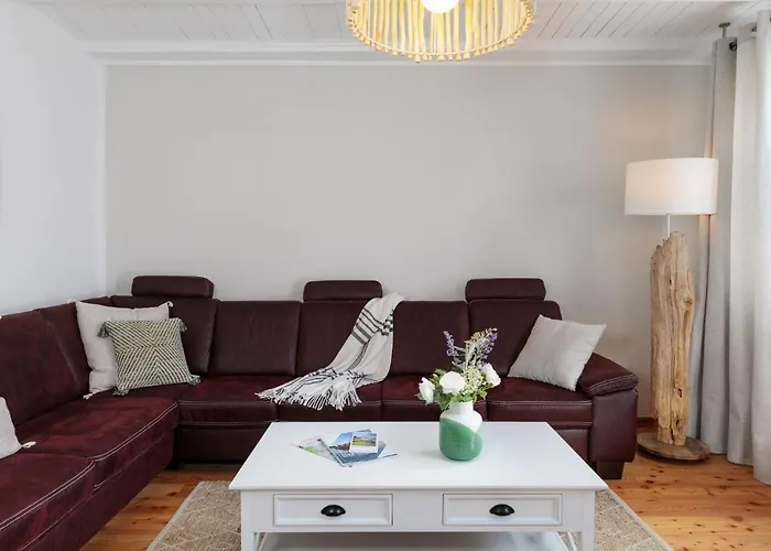 Semesterbostad Atelierhaus Auf Der Insel Werder Mit Garten, W-lan Und Netflix